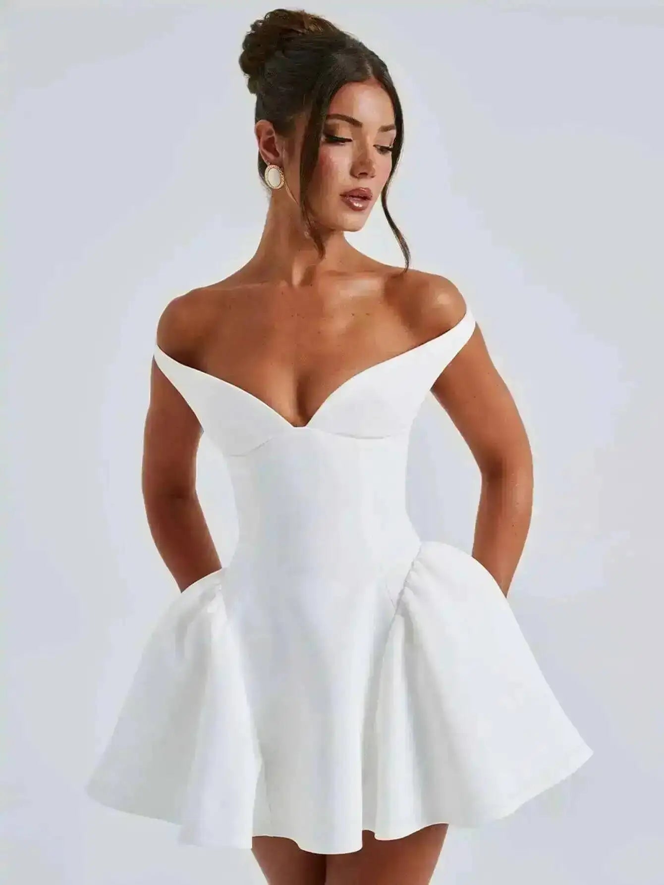 Avrilyaan Off Shoulder Backless Sexy A-line Dress Women 2025 Elegant Party Dress Strapless Bodycon Mini Summer Dress Vestidos